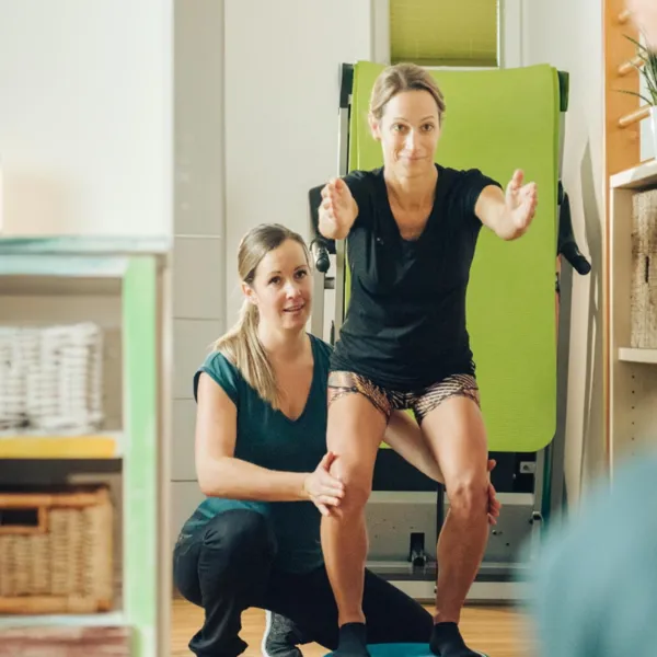 Verena beim justieren der Kniestellung